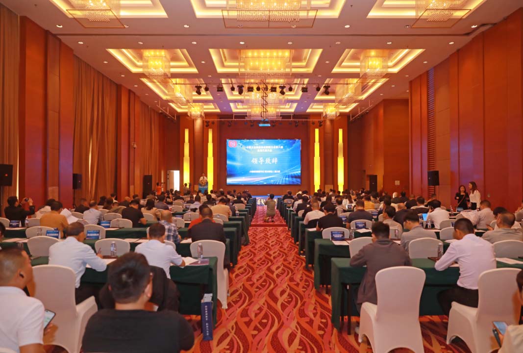 榮耀丨匯泰龍斬獲“中國鎖具十強(qiáng)”、“至尊金勾獎(jiǎng)”等四項(xiàng)重要榮譽(yù)